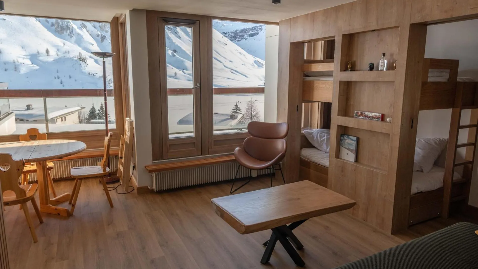 Tignes Lac - Appartement Renove - 50 M Des Pistes contacts